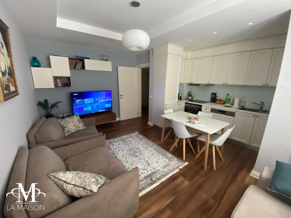 La Maison - Sea Appartment & Petit Chalet En Bois For 4 Seasons Golem  Bagian luar foto